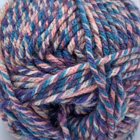 Masquerade Chunky Yarn Color MQ02