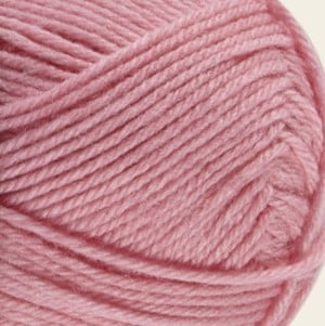 Snuggly DK yarn Color 533, Piglet.